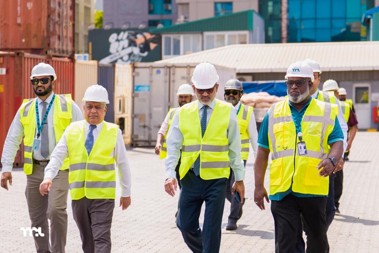 Business Port Development Progress Visited by Officials