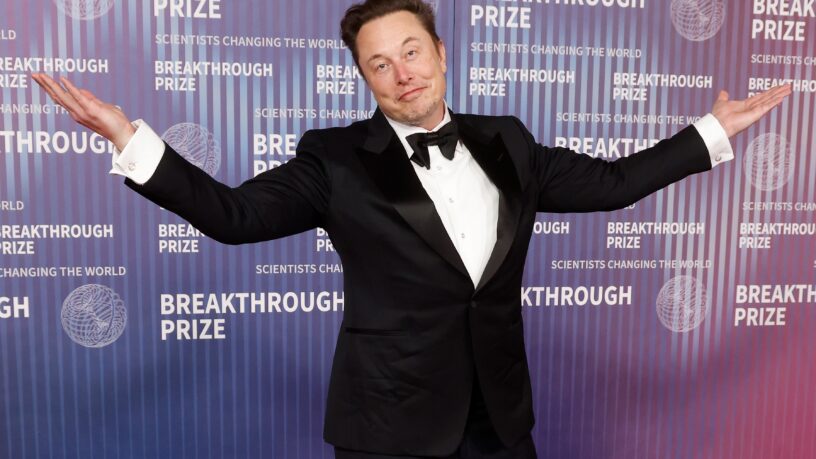 Elon Musk Hits $749 Billion