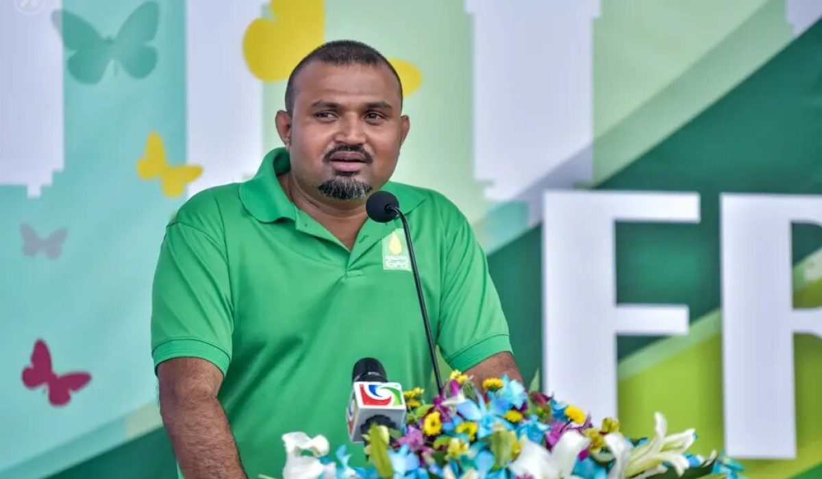 Court Clears Maumoon of Five Bribery Charges